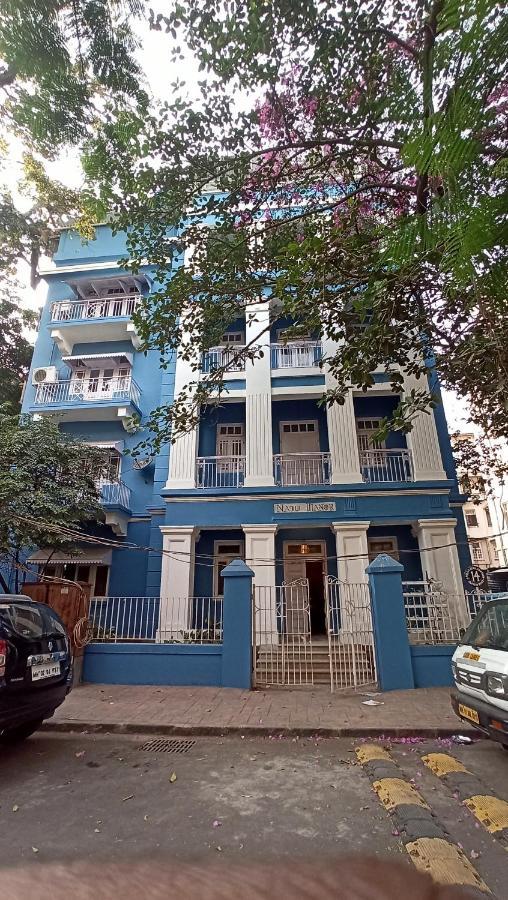 Bentleys Hotel Mumbai Exterior foto